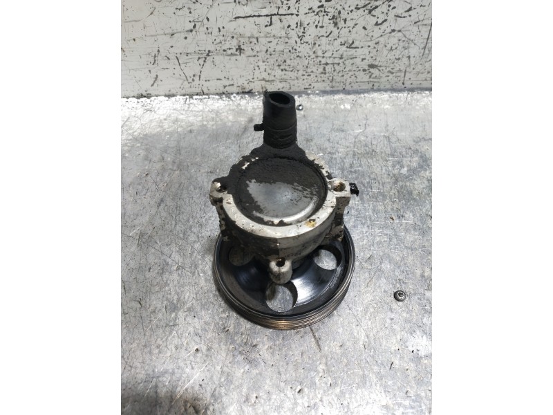 Recambio de bomba direccion para renault trafic combi (ab 4.01) 29 ln combi9 acristalado referencia OEM IAM   