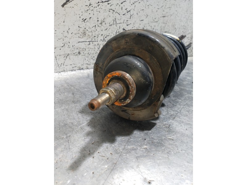 Recambio de amortiguador delantero izquierdo para renault trafic combi (ab 4.01) 29 ln combi9 acristalado referencia OEM IAM   