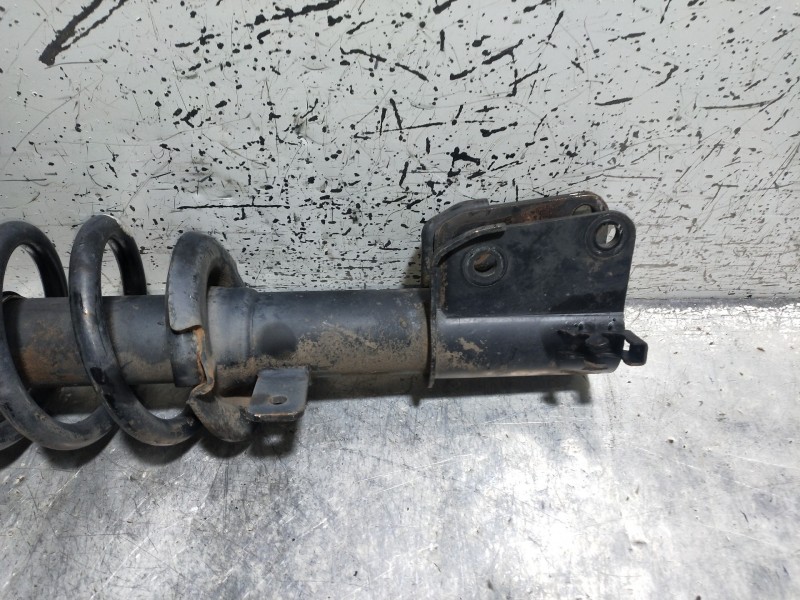 Recambio de amortiguador delantero izquierdo para renault trafic combi (ab 4.01) 29 ln combi9 acristalado referencia OEM IAM   