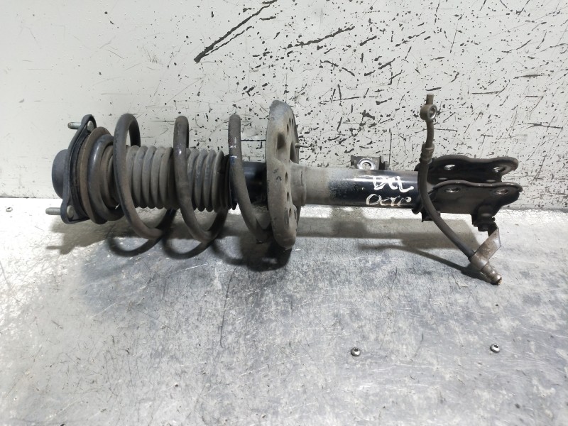 Recambio de amortiguador delantero derecho para hyundai i40 style blue referencia OEM IAM 546613ZXXX 546613Z330 