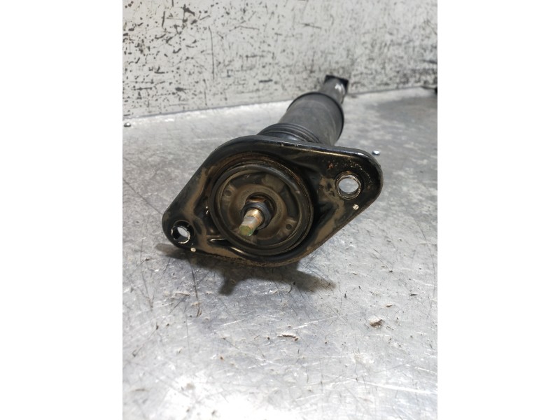 Recambio de amortiguador trasero izquierdo para hyundai i40 style blue referencia OEM IAM 553113Z510  