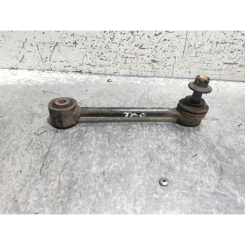 Recambio de brazo suspension superior trasero derecho para hyundai i40 style blue referencia OEM IAM   