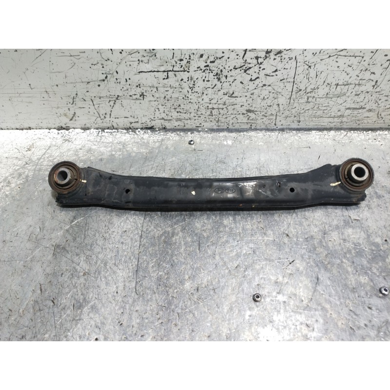 Recambio de brazo suspension superior trasero izquierdo para hyundai i40 style blue referencia OEM IAM   