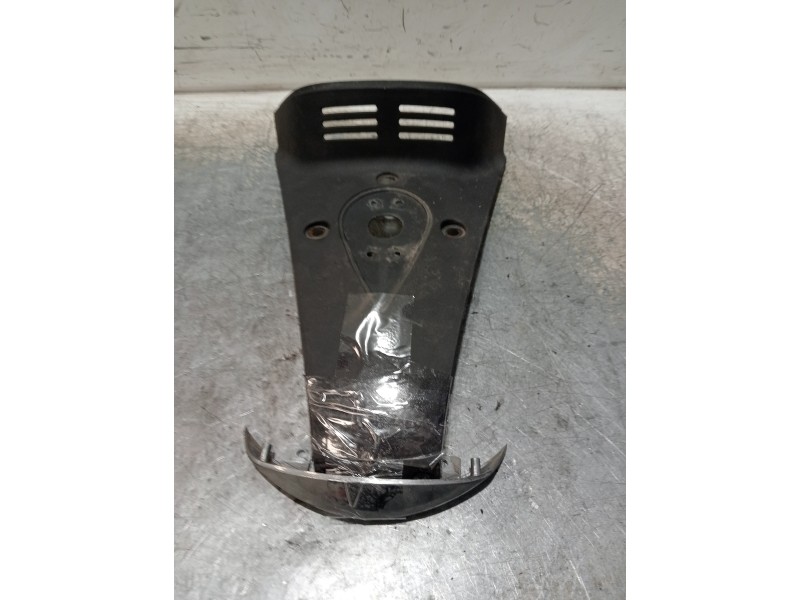 Recambio de faldon trasero para daelim besbi 125 besbi 125 referencia OEM IAM   