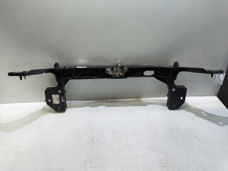 Recambio de panel frontal para renault clio iii 1.4 16v referencia OEM IAM   