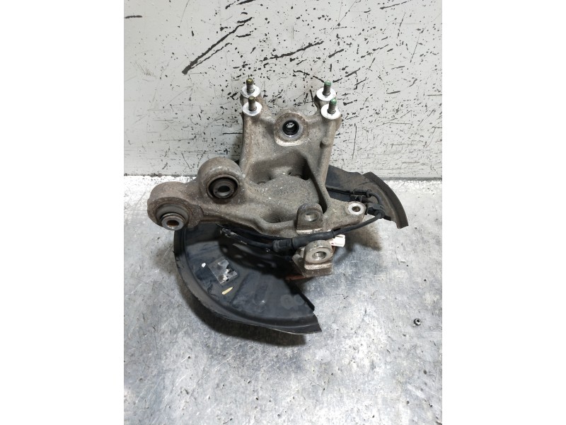 Recambio de mangueta trasera derecha para hyundai i40 style blue referencia OEM IAM   