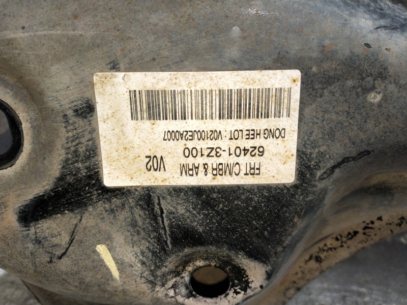 Recambio de puente delantero para hyundai i40 style blue referencia OEM IAM 624013Z100  LA CUNA