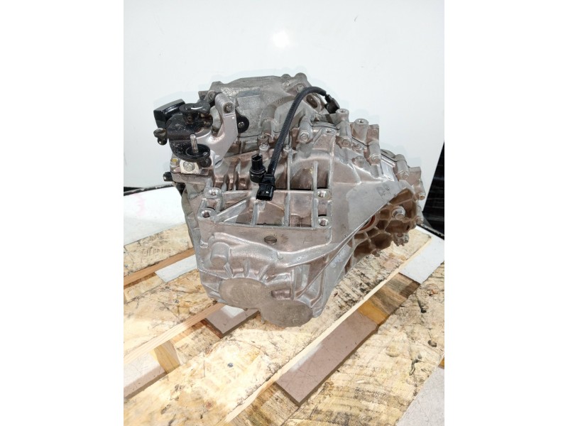 Recambio de caja cambios para hyundai i40 style blue referencia OEM IAM TN0EV 304927 6V