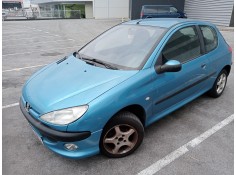 peugeot 206 berlina del año 2001
