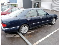 mercedes clase e (w210) berlina del año 1997 2