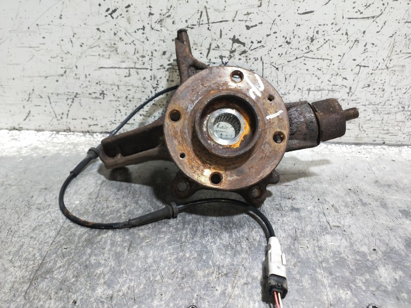 Recambio de mangueta delantera izquierda para citroen c4 picasso exclusive referencia OEM IAM 33.06  