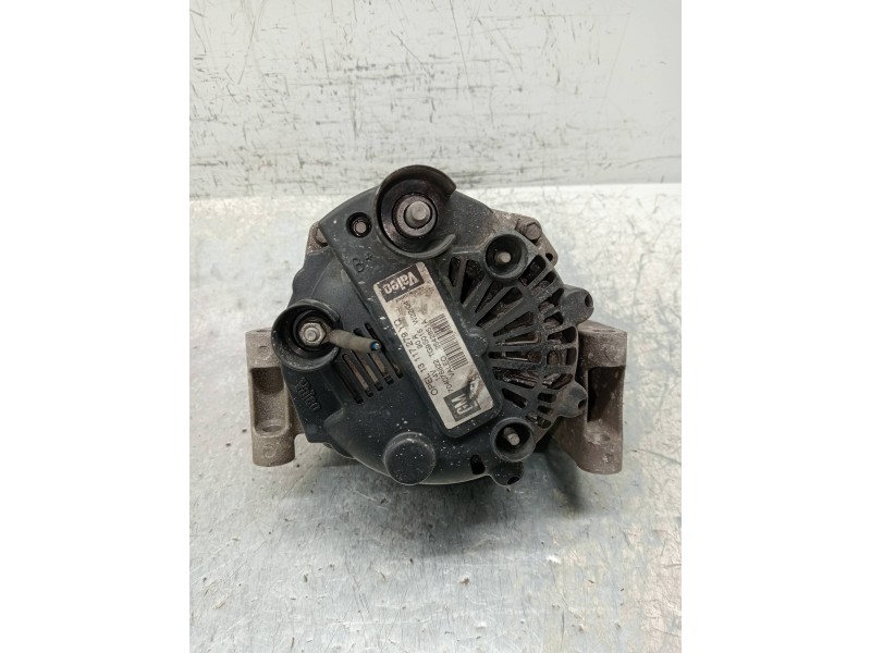 Recambio de alternador para opel corsa c cosmo referencia OEM IAM 13117279YQ  