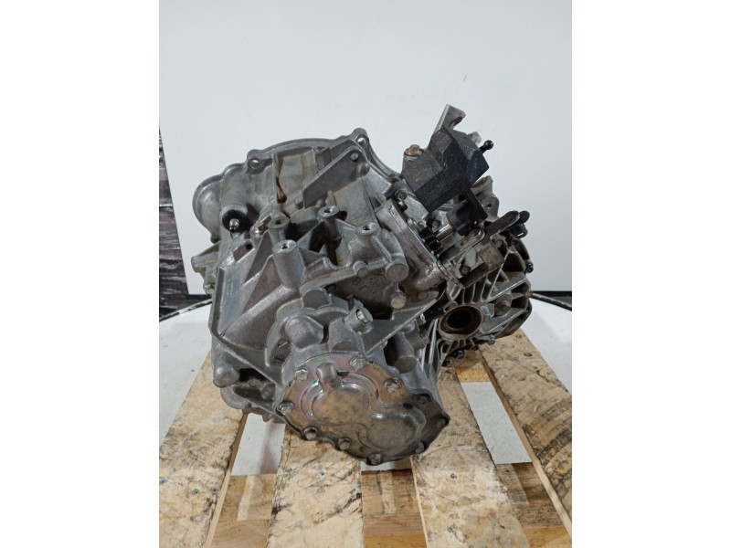 Recambio de caja cambios para chevrolet captiva 2.0 vcdi ls referencia OEM IAM GM005607 BEW4357 5V