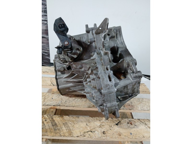 Recambio de caja cambios para chevrolet captiva 2.0 vcdi ls referencia OEM IAM GM005607 BEW4357 5V