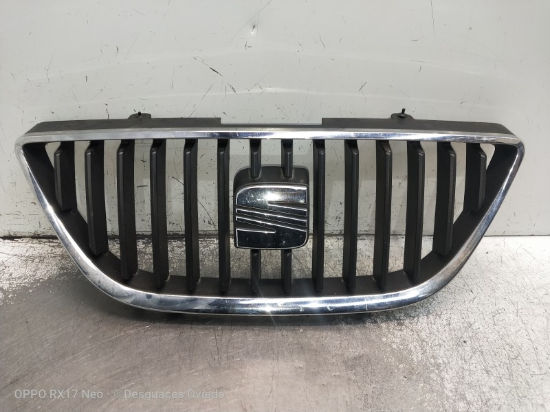 Recambio de rejilla delantera para seat ibiza sc (6j1) reference referencia OEM IAM 6J0853651  