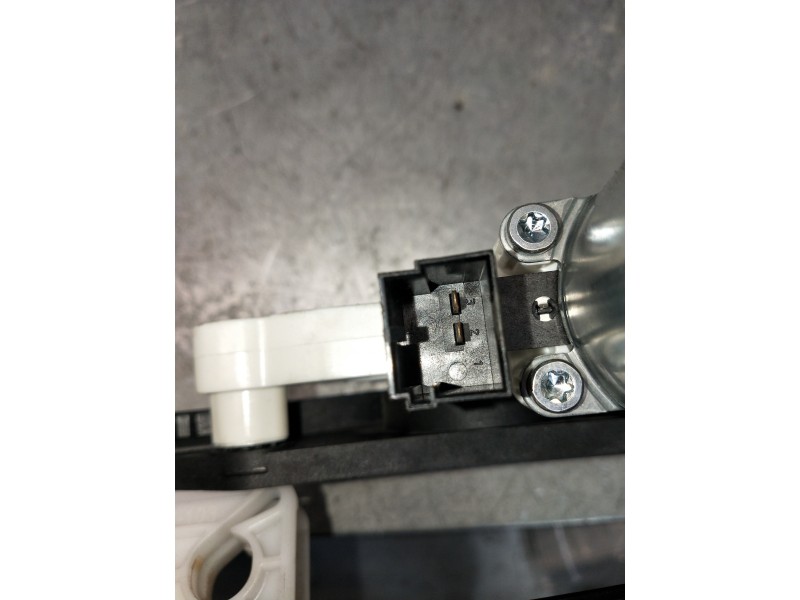 Recambio de elevalunas trasero derecho para audi a6 berlina (4a2) 40 tdi design referencia OEM IAM   4P