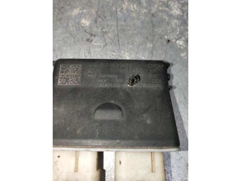 Recambio de modulo electronico para audi a6 berlina (4a2) 40 tdi design referencia OEM IAM 3G0962243C  