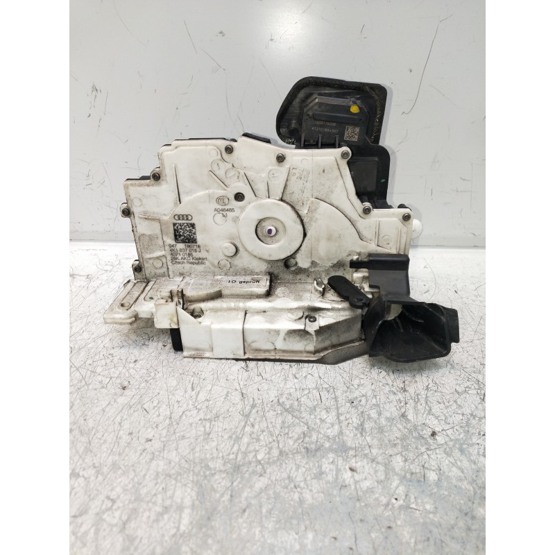 Recambio de motor cierre centralizado delantero izquierdo para audi a6 berlina (4a2) 40 tdi design referencia OEM IAM 4K1837015J