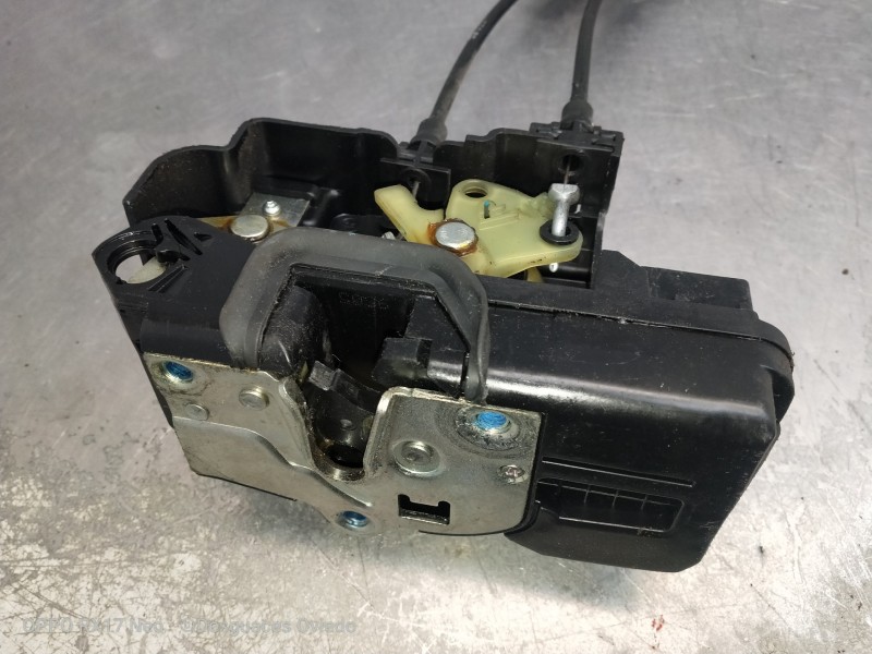 Recambio de motor cierre centralizado delantero derecho para chevrolet captiva 2.0 vcdi ls referencia OEM IAM   5P