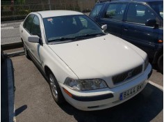 volvo s40 berlina del año 2001