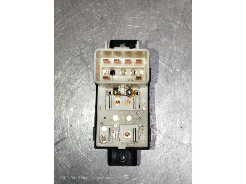 Recambio de mando elevalunas delantero derecho para chevrolet captiva 2.0 vcdi ls referencia OEM IAM 202005438  5P