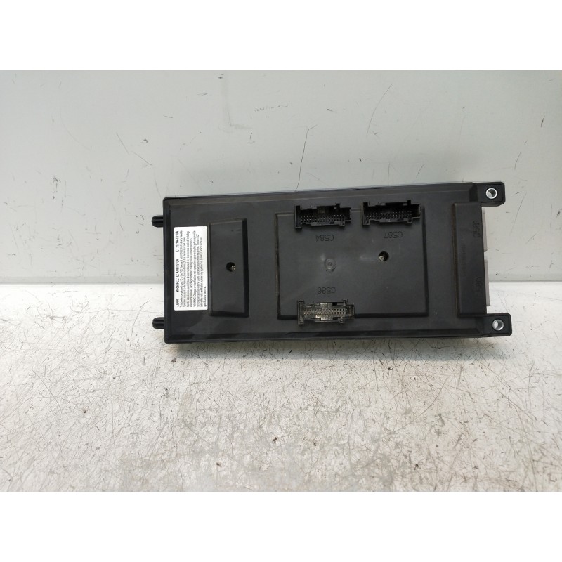 Recambio de caja reles / fusibles para land rover range rover sport v6 td s referencia OEM IAM AH2214F041BH  