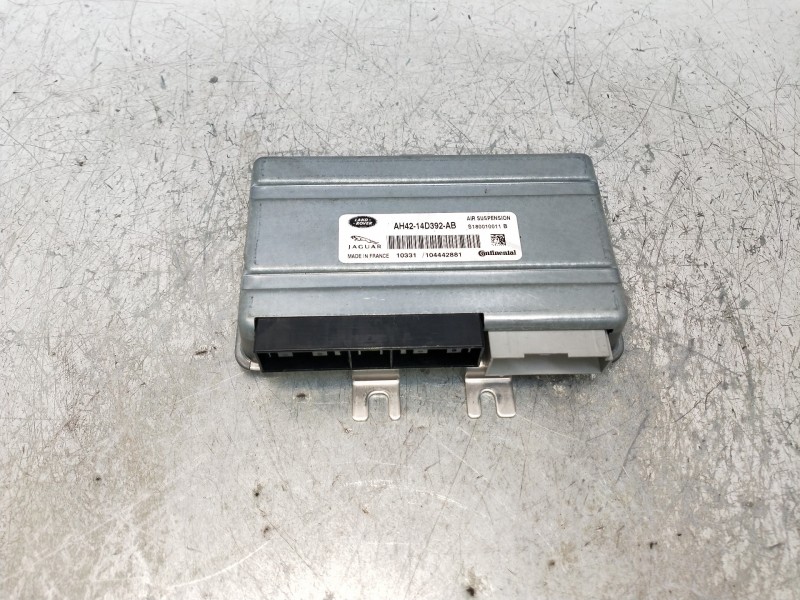 Recambio de centralita suspension para land rover range rover sport v6 td s referencia OEM IAM AH4214D392AB  
