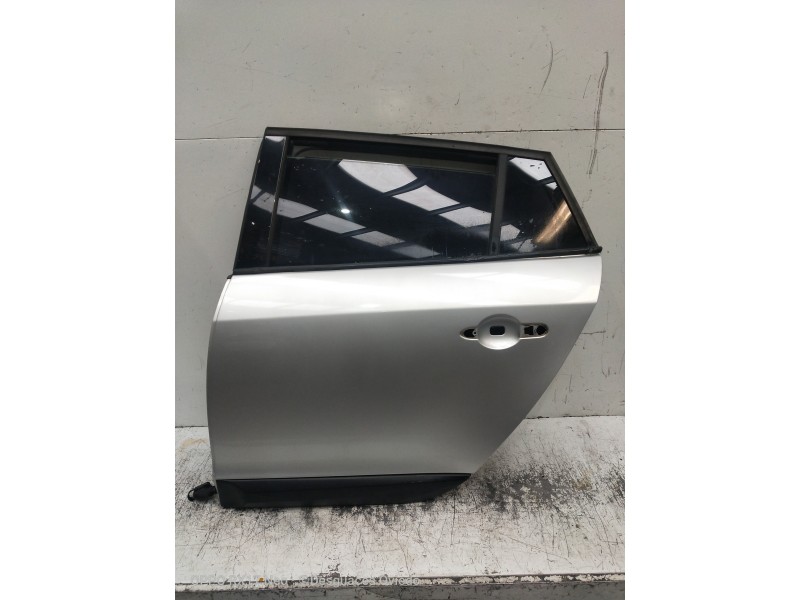 Recambio de puerta trasera izquierda para renault megane iii sport tourer dynamique referencia OEM IAM   5P