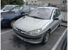 peugeot 206 berlina del año 2004