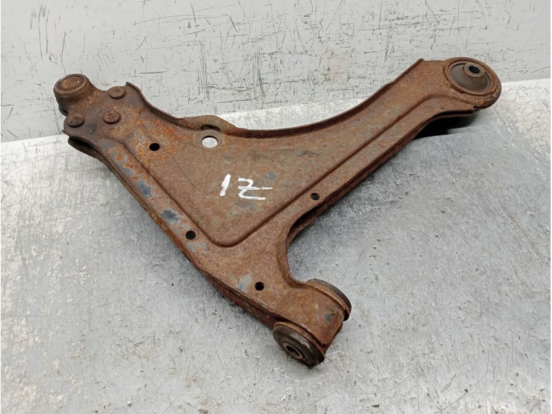 Recambio de brazo suspension inferior delantero izquierdo para opel vectra a cd diamant referencia OEM IAM   