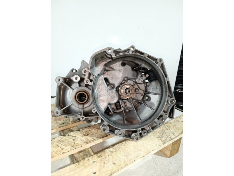 Recambio de caja cambios para saab 9-3 berlina 2.2 tid arc referencia OEM IAM FMS7301 S4331 B23887 5V