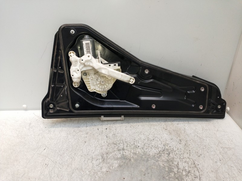 Recambio de elevalunas trasero derecho para land rover range rover sport v6 td s referencia OEM IAM AH2227000AA  