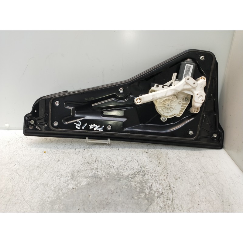 Recambio de elevalunas trasero izquierdo para land rover range rover sport v6 td s referencia OEM IAM AH2227001AA  