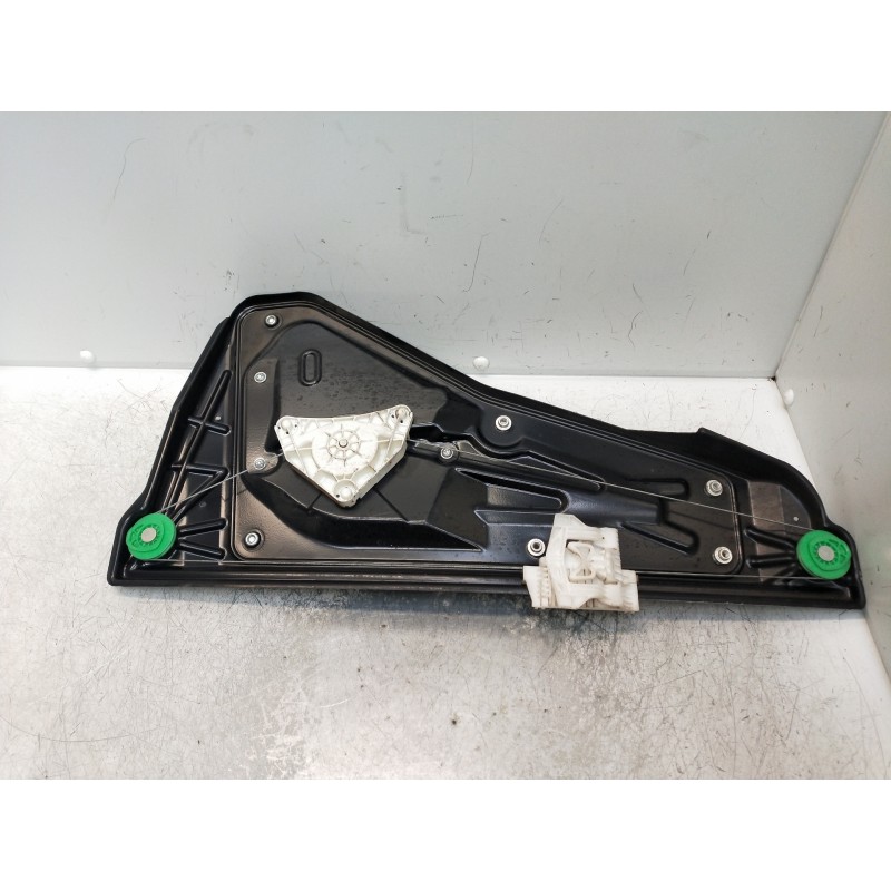 Recambio de elevalunas trasero izquierdo para land rover range rover sport v6 td s referencia OEM IAM AH2227001AA  