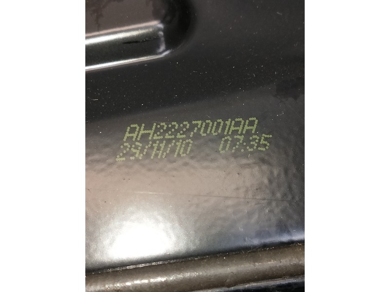 Recambio de elevalunas trasero izquierdo para land rover range rover sport v6 td s referencia OEM IAM AH2227001AA  