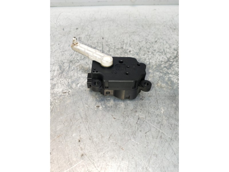 Recambio de motor apertura trampillas climatizador para land rover range rover sport v6 td s referencia OEM IAM MF1139300681  