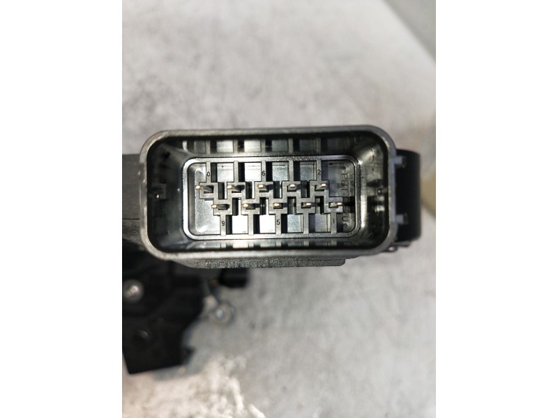 Recambio de motor cierre centralizado trasero derecho para land rover range rover sport v6 td s referencia OEM IAM 8X2A26412AC  