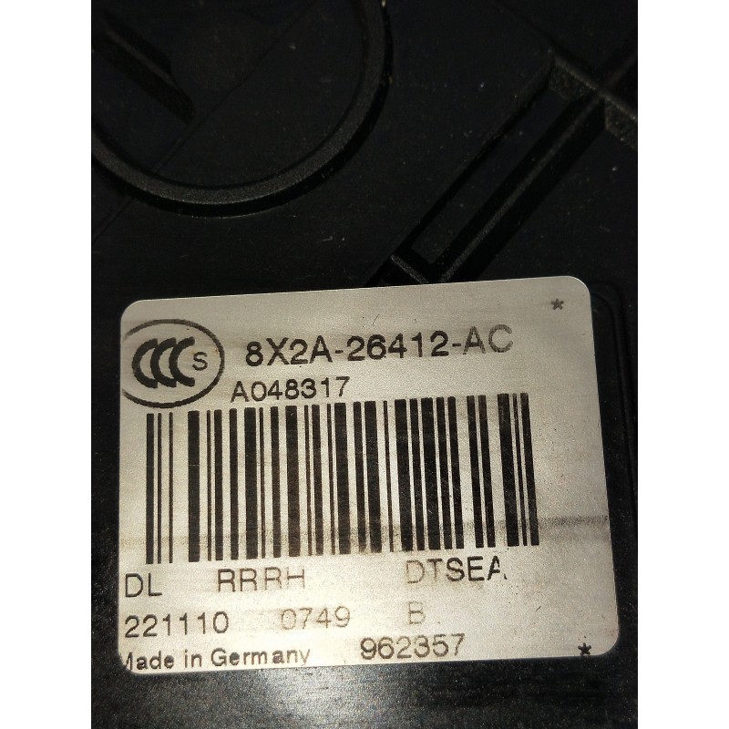 Recambio de motor cierre centralizado trasero derecho para land rover range rover sport v6 td s referencia OEM IAM 8X2A26412AC  