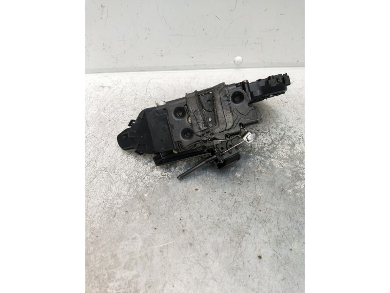 Recambio de motor cierre centralizado trasero izquierdo para land rover range rover sport v6 td s referencia OEM IAM 8X2A26413AC