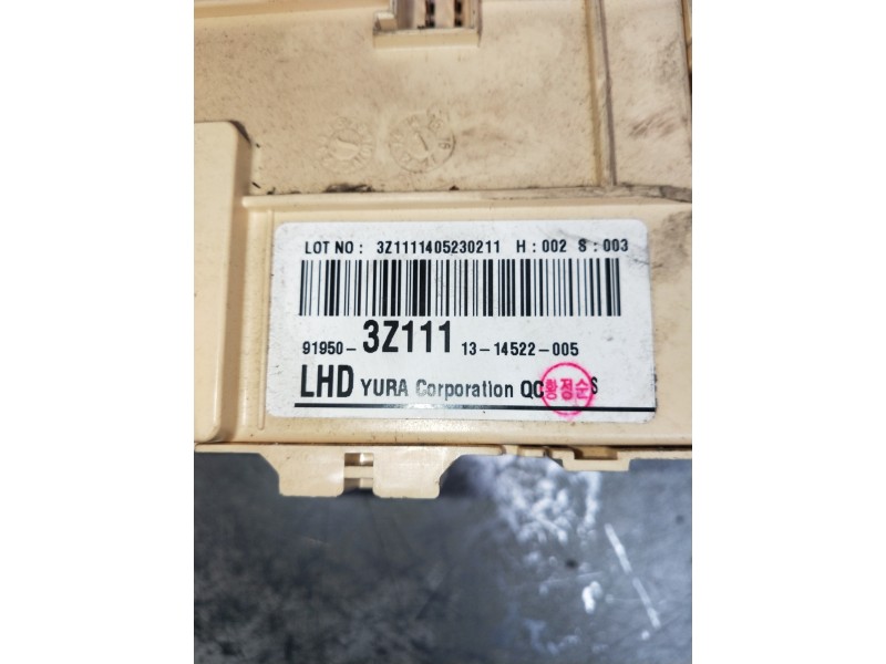 Recambio de caja reles / fusibles para hyundai i40 style blue referencia OEM IAM 919503Z111  