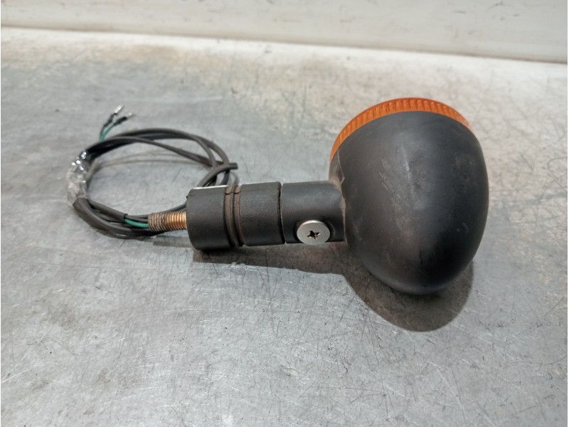 Recambio de piloto trasero derecho para keeway superlight 125 referencia OEM IAM   