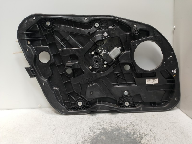 Recambio de elevalunas delantero izquierdo para hyundai i40 style blue referencia OEM IAM 813103Z000  4P