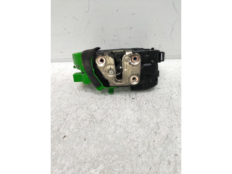 Recambio de motor cierre centralizado delantero izquierdo para hyundai i40 style blue referencia OEM IAM   4P