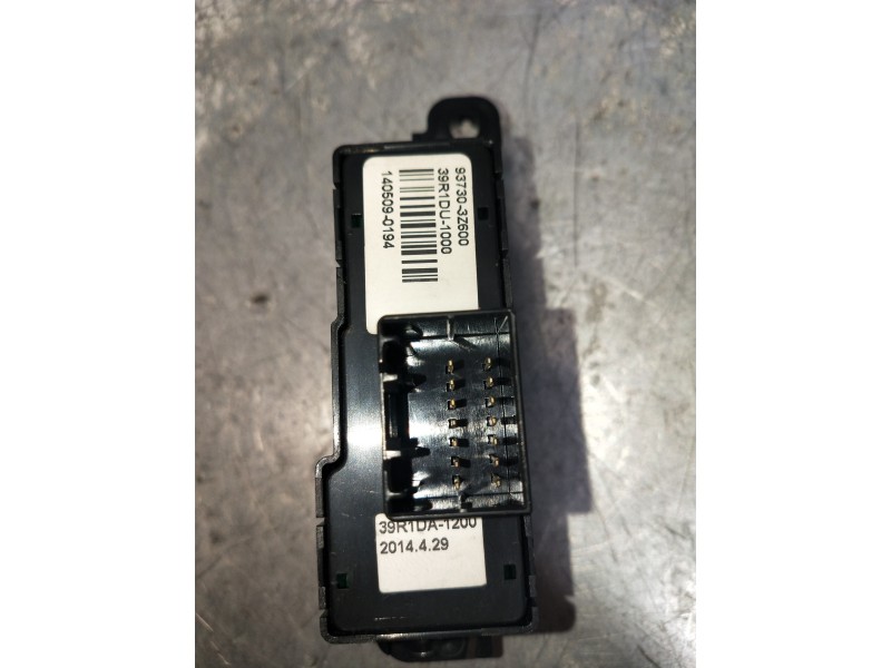 Recambio de mando multifuncion para hyundai i40 style blue referencia OEM IAM 937303Z600 39R1DU1000 