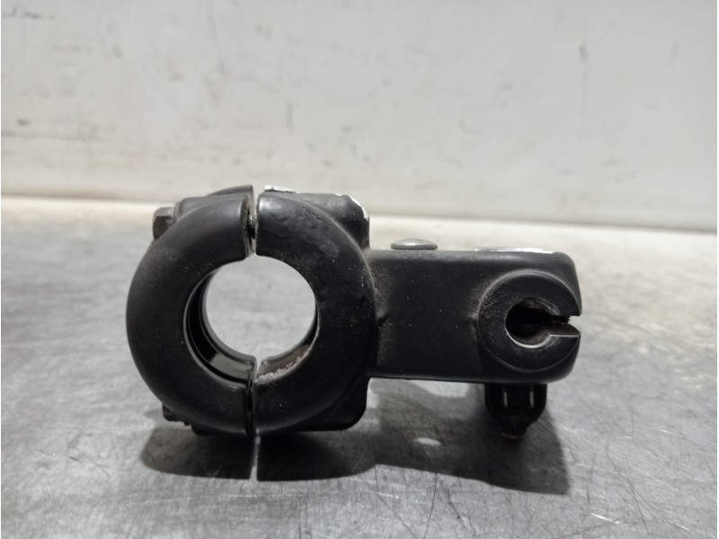 Recambio de maneta exterior delantera izquierda para keeway superlight 125 referencia OEM IAM   