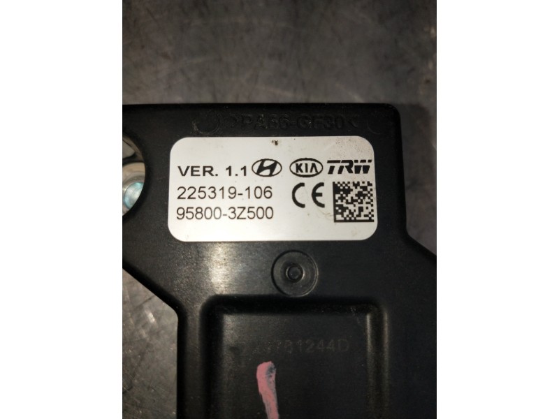 Recambio de modulo electronico para hyundai i40 style blue referencia OEM IAM 958003Z500  