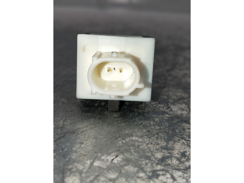 Recambio de sensor para hyundai i40 style blue referencia OEM IAM 959200U000  