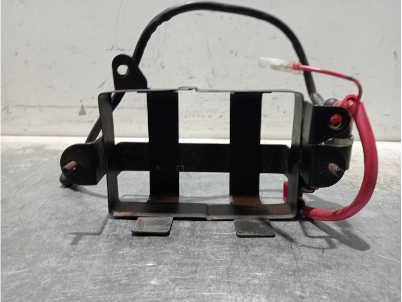 Recambio de caja trasera para keeway superlight 125 referencia OEM IAM   CAJA DE BATERIA