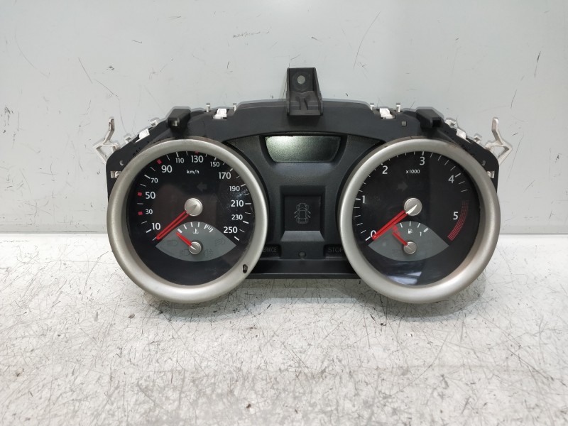 Recambio de cuadro instrumentos para renault megane ii berlina 5p authentique referencia OEM IAM 8200399695  