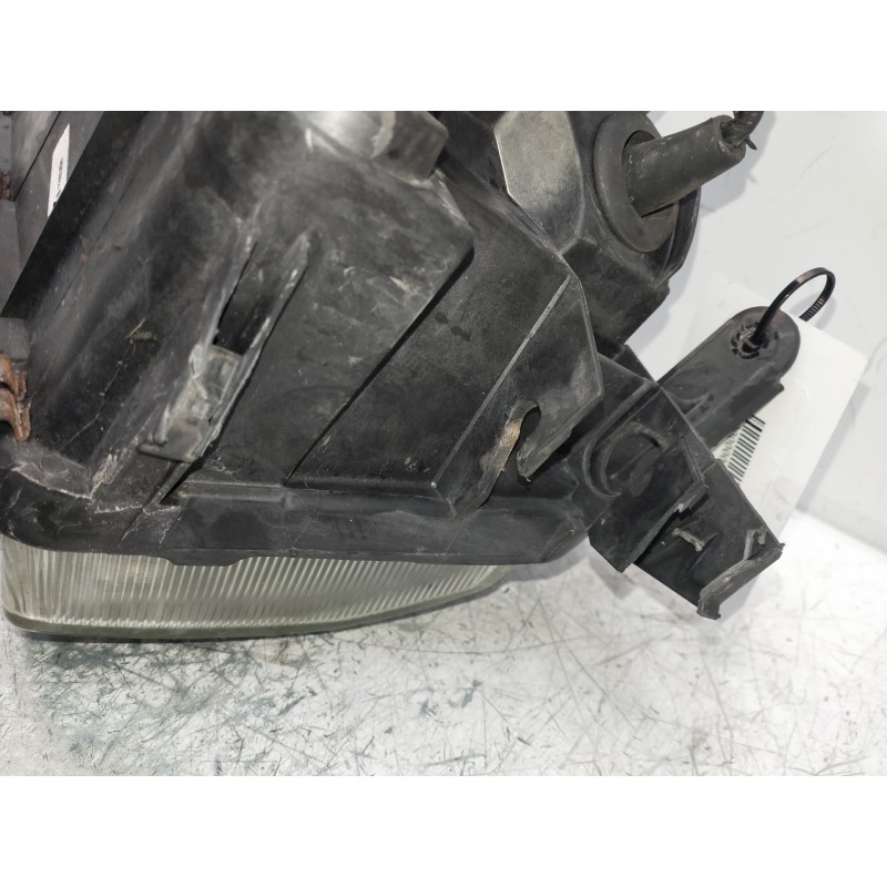 Recambio de faro derecho para opel vectra a cd diamant referencia OEM IAM 54530388 54530058 VER FOTOS PATILLA ROTA